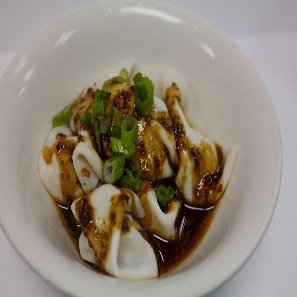 009 Wontons w.Spicy Sauce